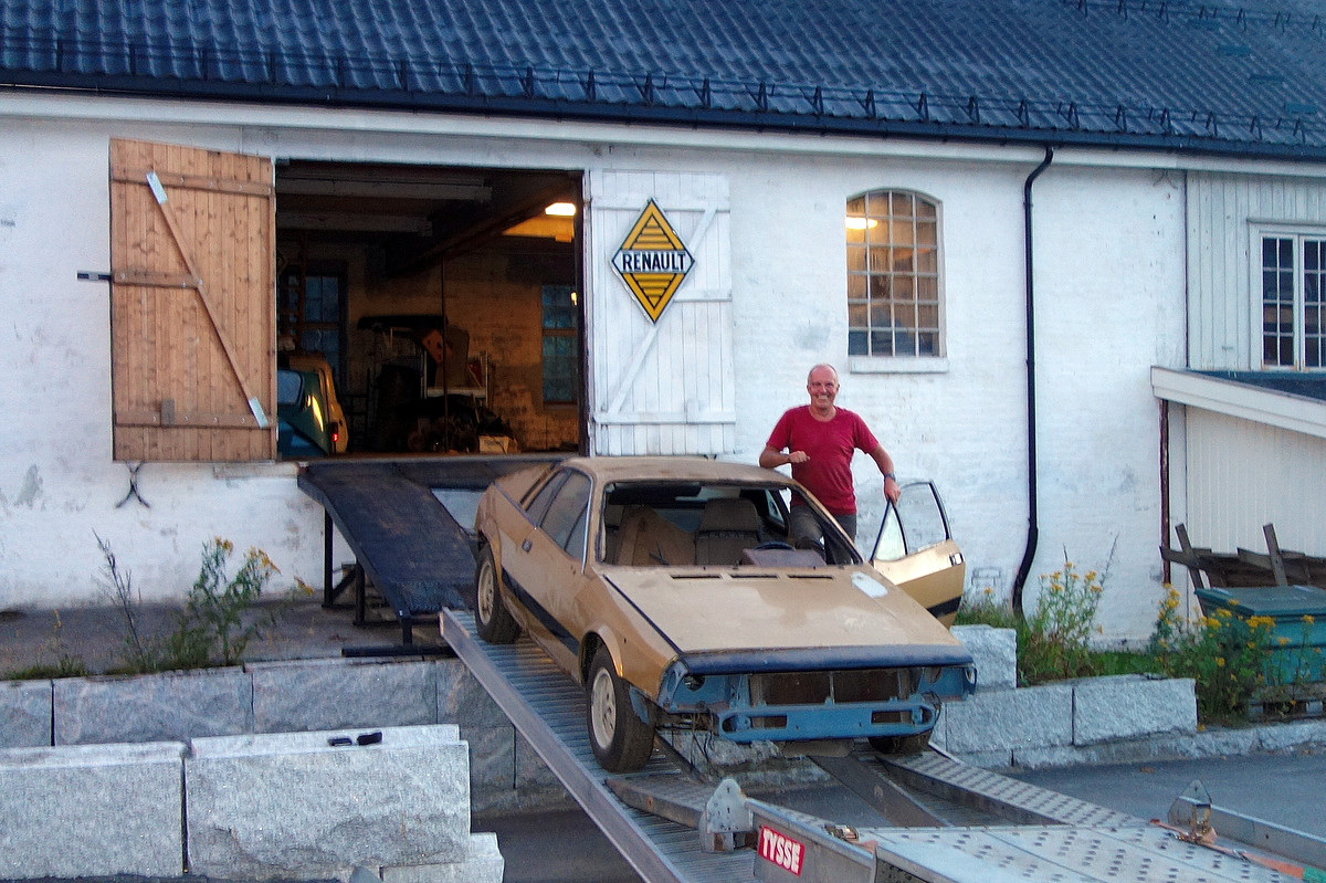 Lancia Montecarlo 1977 Series 1.JPG