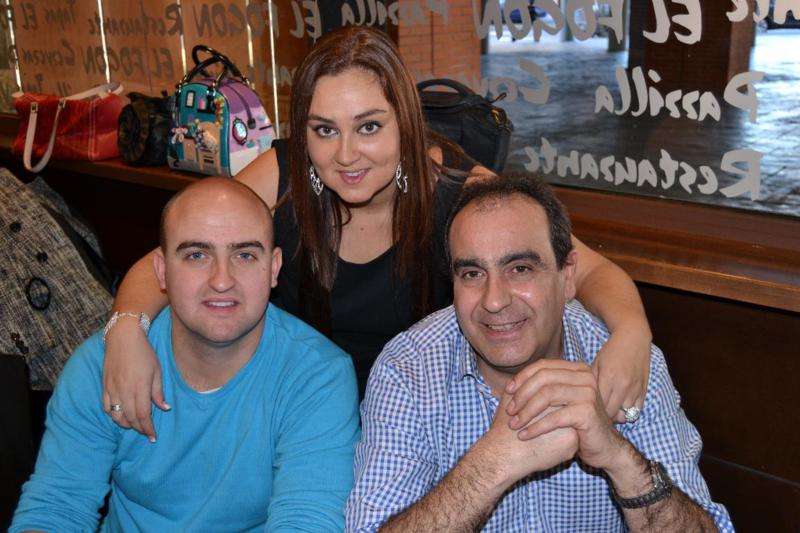 Con mis sobrinos.jpg