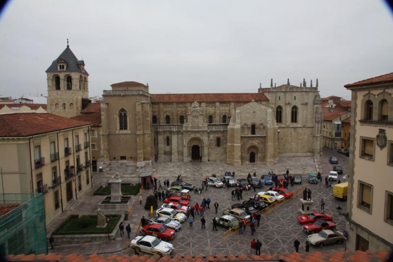 Parque cerrado en León-1.jpg