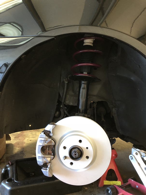 suspension and brakes fitted.jpg